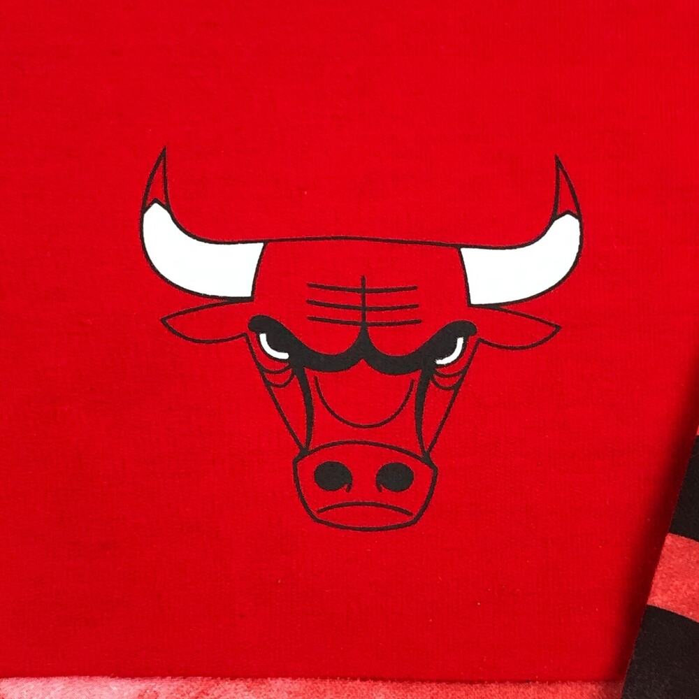 NBA Chicago Bulls Pullover Medium Red Tie-Dye Sweater Long Sleeve Unisex Premium - Picture 6 of 11